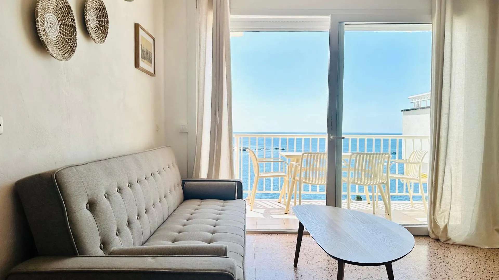Global Immo 3265 El Sol 28 Daire Roses İspanya