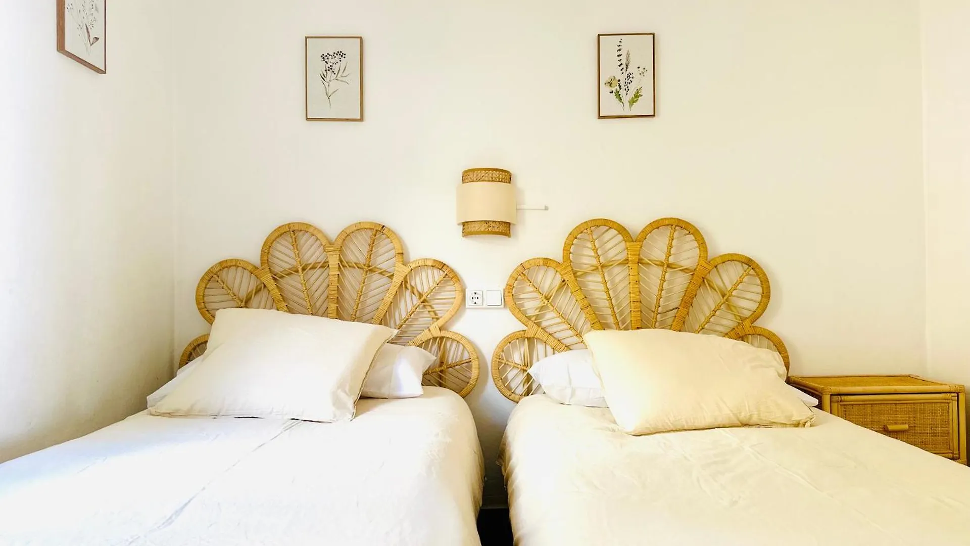 Global Immo 3265 El Sol 28 Daire Roses İspanya